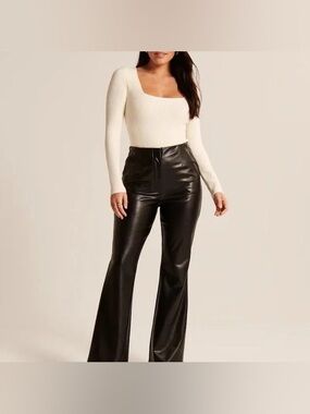 Abercrombie & Fitch began leather curve love pants